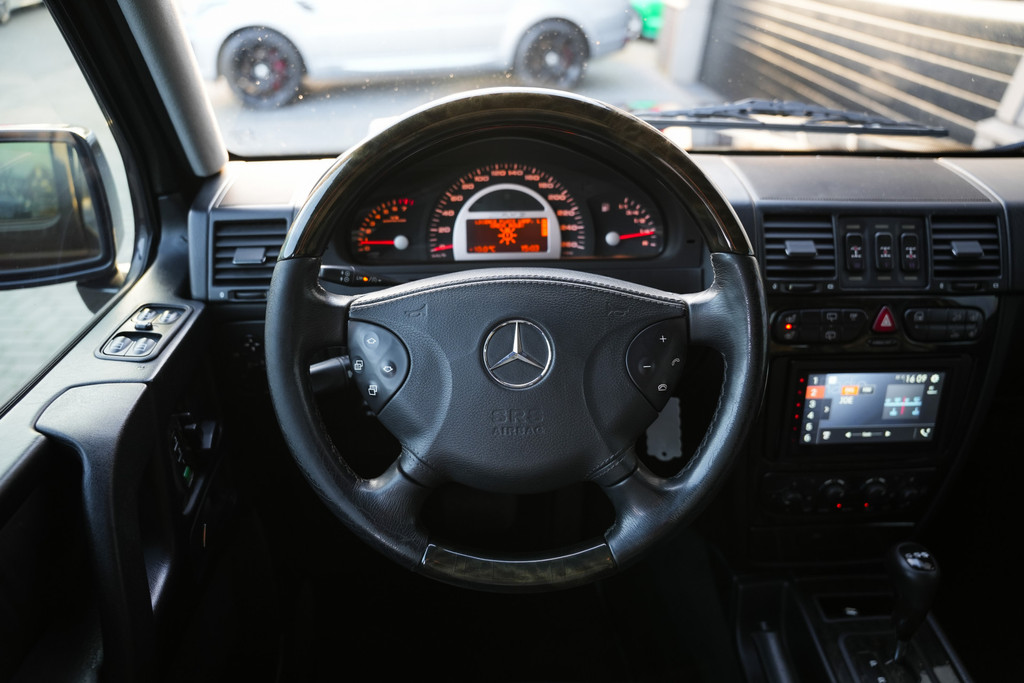 51053205-16.jpg