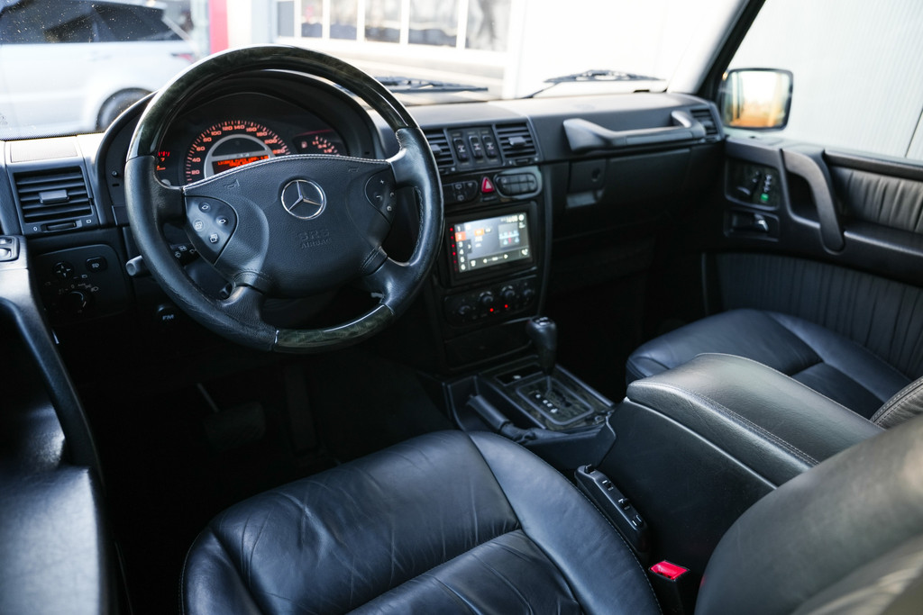 51053205-3.jpg